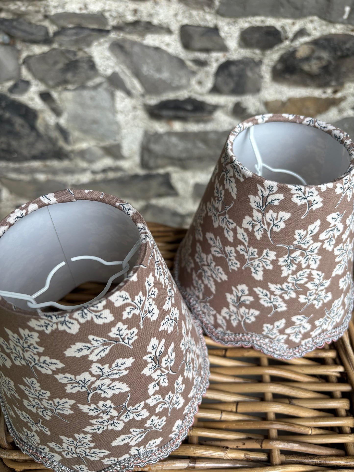 Autumn Leaf Scalloped Shade